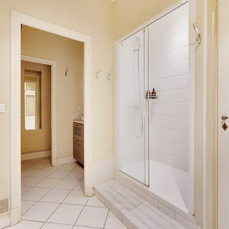 Historic Elegance In The Heart Of The Marais - 6p 2bdr Apartment *