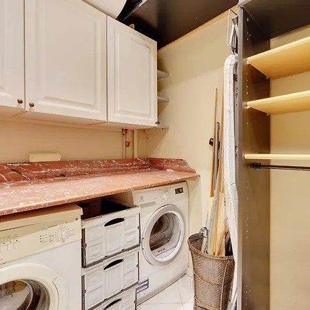 Apartment Historic Elegance In The Heart Of The Marais - 6p 2bdr *