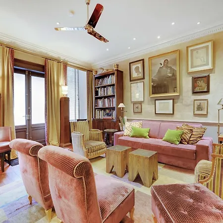 Historic Elegance In The Heart Of The Marais - 6p 2bdr Apartment *